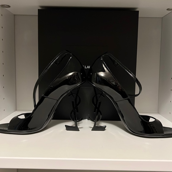Saint Laurent size 39 pumps like new 🌹💘special - Picture 2 of 7
